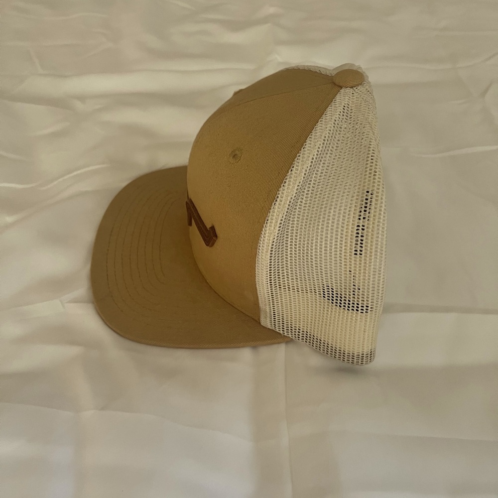 The Buckle Hat - Picture 2 of 3